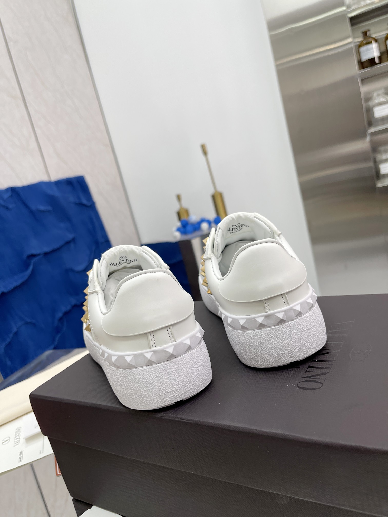 Women's high heels